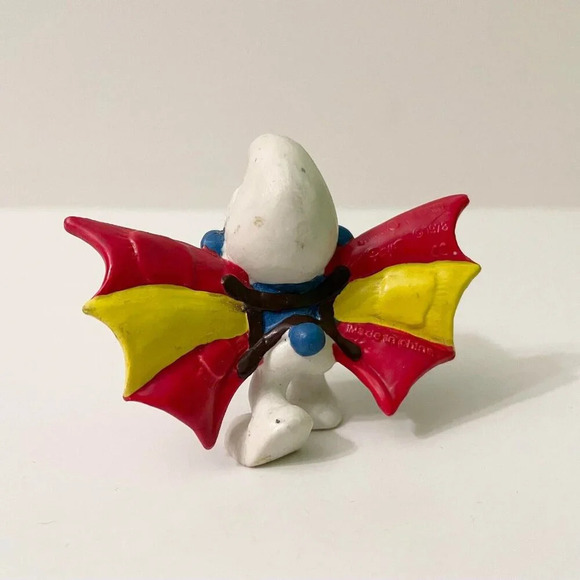 Smurfs Hang Glider Smurf Flying Wings Figure Peyo Figurine - Picture 3 of 12